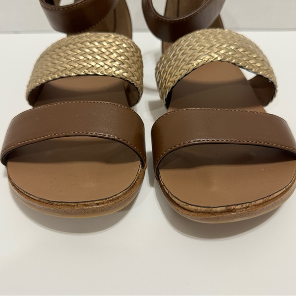 UGG “Mirabel” Metallic Leather Woven Ankle Strap Tassel Sandals NWOT/NWOB - Picture 4 of 10